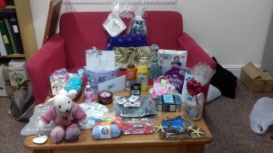 20160928_153302-tombola-prizes